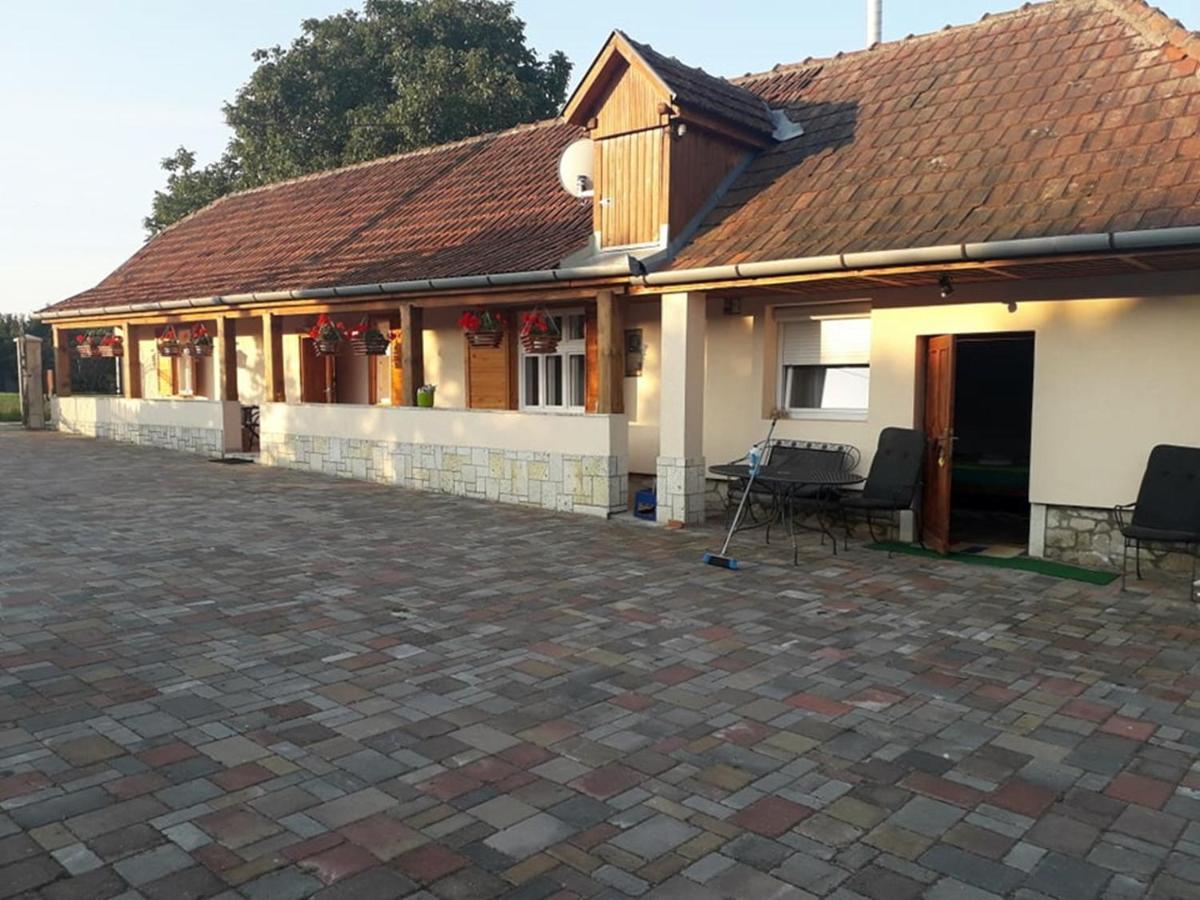 Hegyalja Vendeghaz Apartment Tolcsva Luaran gambar